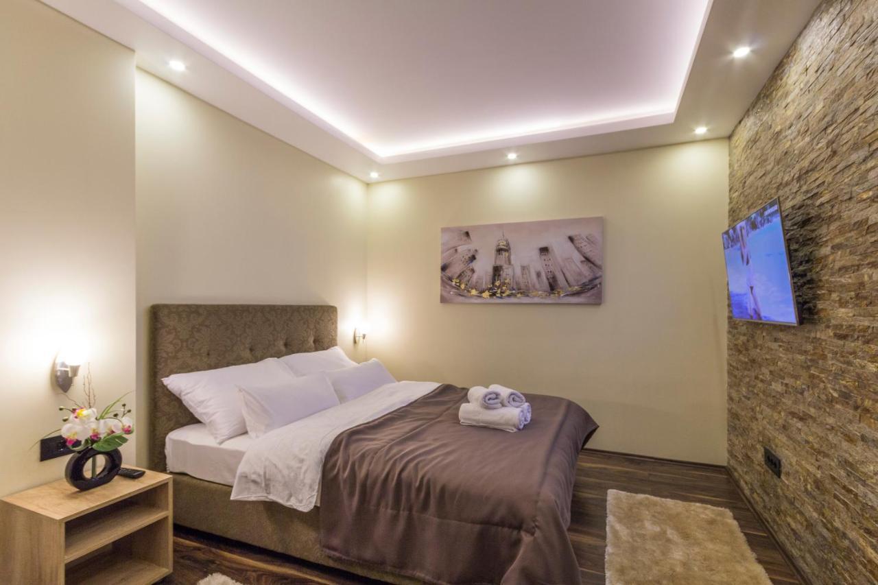 Madison Inn Suites - Wilson'S Square Belgrad Exteriör bild
