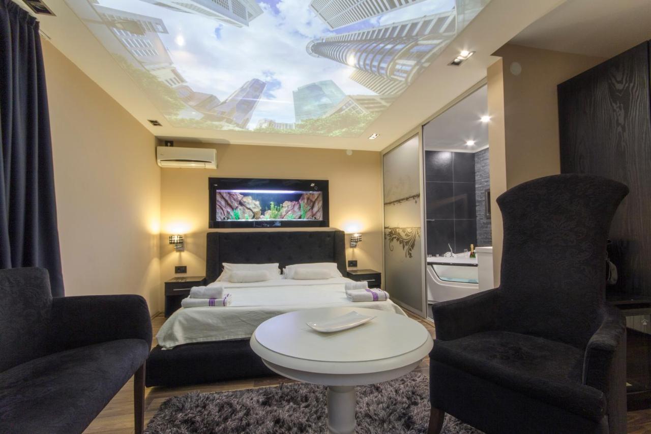 Madison Inn Suites - Wilson'S Square Belgrad Exteriör bild
