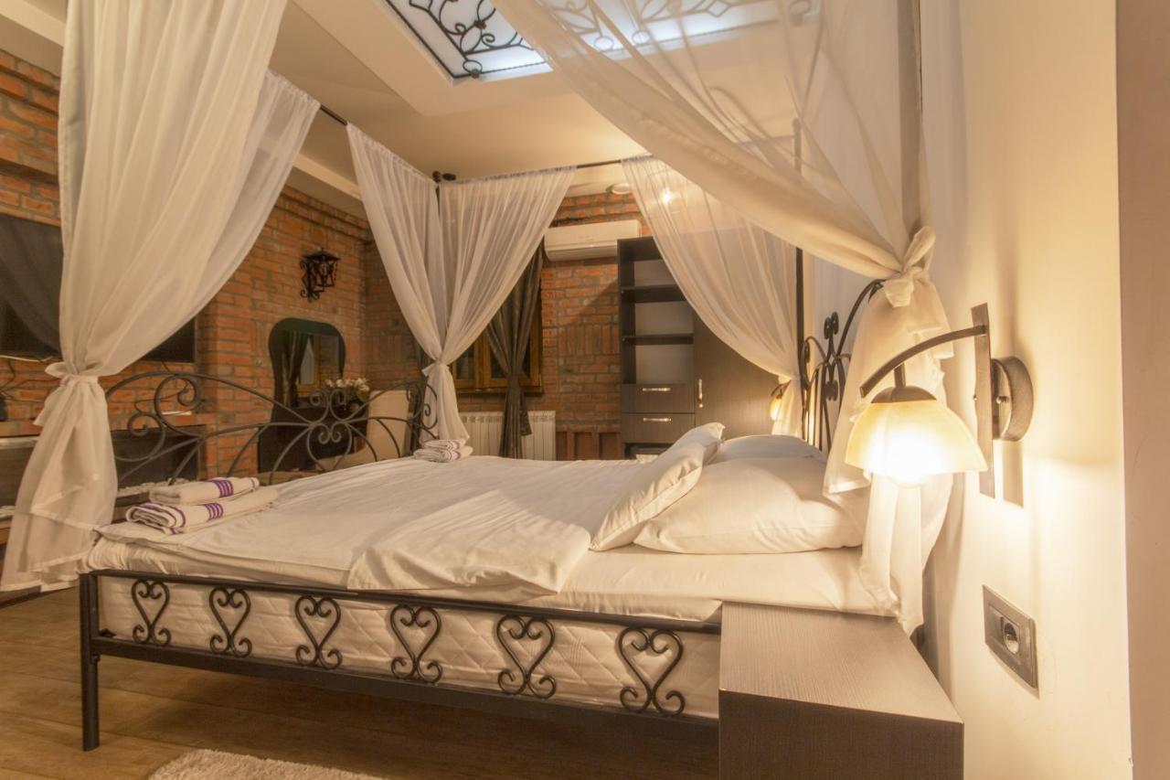Madison Inn Suites - Wilson'S Square Belgrad Exteriör bild